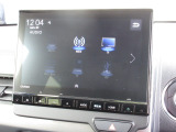 ナビゲーションはギャザズ9インチメモリーナビ(LXU-237NBi)を装着しております。AM、FM、CD、DVD再生、Bluetooth、音楽録音再生、フルセグTVがご使用いただけます。
