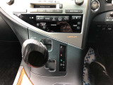 ★中古車なので、傷や凹みは多少はございます。小さな傷から大きな傷までさまざまです。大きな傷凹みは鈑金塗装修理後にお渡しを致しております。自社鈑金工場完備ですので、スピーディーな対応が可能です!