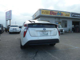 プリウス 1.8 S セーフティ プラス E-Four 4WD 