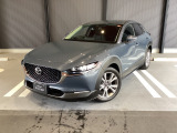 CX-30はカテゴリーを越した伸びやかな美しさと、SUVらしい力強さが融合したプロポーションです。