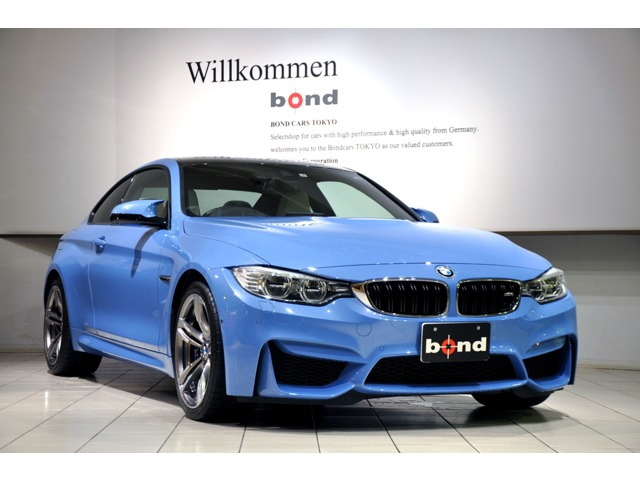 BMW M4クーペ 