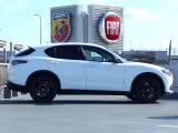 ステルヴィオ 2.0 ターボ Q4 ヴェローチェ 4WD 