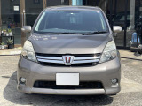 アイシス 1.8 プラタナ 