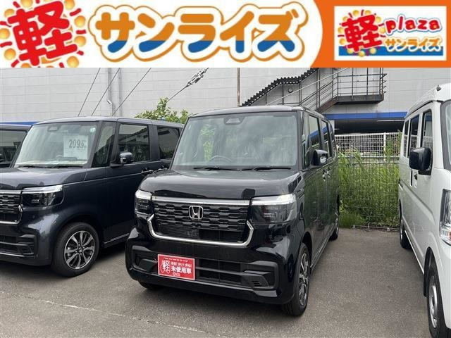 N-BOXカスタム  カスタム 660 4WD