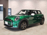 MINI NEXT周南では良質、安心のMINIを多数取り揃えております。在庫にないお車もお問い合わせいただければ可能な限りご紹介させていただきます。遠慮なくお問い合わせください。