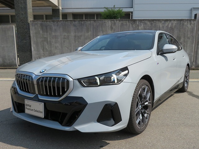 BMW 5シリーズセダン 