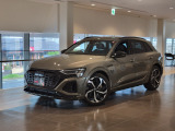 アウディ Q8 e-tron 55 クワトロ Sライン 4WD