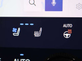 本革シートには、背もたれと座面から爽やかな風が吹き出るシートベンチレーション機能を搭載。夏の暑い日にもシートと密着している背中や足腰の蒸れを防ぎ、快適なドライブを楽しむことができます。