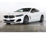 BMW 8シリーズ M850i xドライブ 4WD