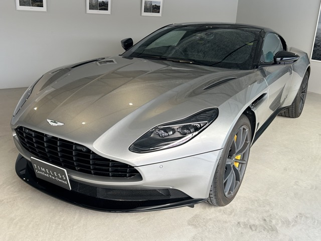 DB11 V8 