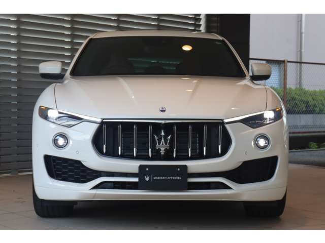 中古車 マセラティ レヴァンテ GT ハイブリッド 4WD の中古車詳細 (4,000km, ビアンコ, 東京都, 1,159万円) | 中古車情報・中古車検索なら【車選びドットコム(車選び.com)】 中古車 マセラティ レヴァンテ GT ハイブリッド 4WD の中古車詳細 (4,000km, ビアンコ, 東京都, 1,159万円) | 中古車情報・中古車検索なら【車選びドットコム(車選び.com)】