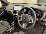 ☆センターパネルを運転席側に僅かに傾けたBMW独特のインパネ☆【駆け抜ける歓び】はここからもスタートしております☆