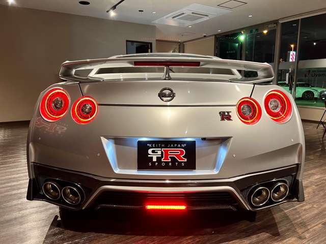 中古車 日産 GT-R 3.8 ピュアエディション 4WD 2017モデル 後期