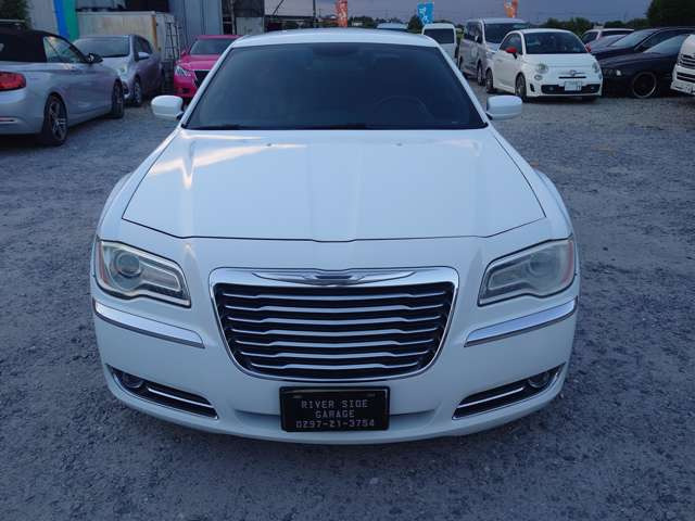 クライスラー 300 リミテッド の中古車詳細 (114,000km, ホワイト  