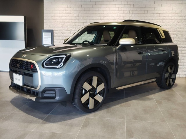 BMW MINI ミニカントリーマン 