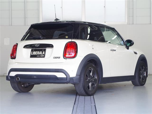 中古車 BMW MINI ミニ クーパー ワンオーナー 修復歴無し の中古車詳細 (31,000km, 白, 兵庫県, 285.3万円) |  中古車情報・中古車検索なら【車選びドットコム（車選び.com）】