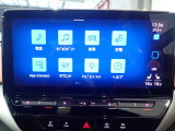 Volkswagen純正インフォテイメントシステムReady 2 Discover MAX (MP3WMA再生、FM、ワイドFM対応、Bluetoothオーディオハンズフリーフォン、コネクティビティ機