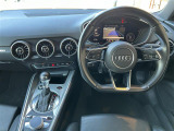 TTクーペ 2.0 TFSI クワトロ 4WD 本革シート