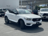 ボルボ XC40 T5 AWD Rデザイン 4WD