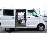 荷物の出し入れラクラク。両側スライドドア☆