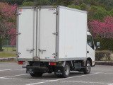 ダイナ  2t ドライバン 内寸-長309x幅176x高206