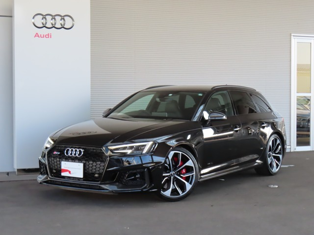 アウディ RS4アバント 