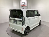 Honda認定中古車 U-Selectは3つの安心をお約束します。 1 Hondaのプロが整備した安心。 2 第三者機関がチェックした安心。 3 購入後もHondaが保証する安心。