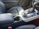 ★中古車なので、傷や凹みは多少はございます。小さな傷から大きな傷までさまざまです。大きな傷凹みは鈑金塗装修理後にお渡しを致しております。自社鈑金工場完備ですので、スピーディーな対応が可能です!