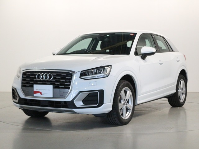 Q2 1.0 TFSI スポーツ 