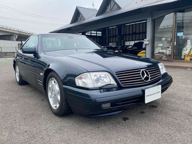 メルセデス・ベンツ SLクラス SL320 の中古車詳細 (30,000km, ブラック 