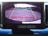 バックビューモニター付きで駐車の際も安心です。