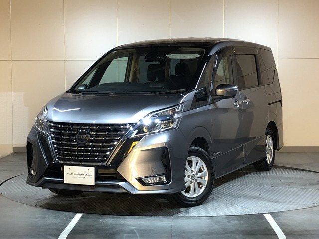 セレナ 2.0 ハイウェイスター V 4WD 