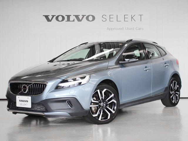 V40クロスカントリー D4 ダイナミック エディション ディーゼル 