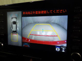 パノラミックビューモニターシステムが付いているので車の上から見た映像が確認できますよ。