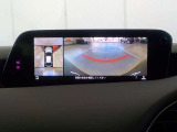 360°ビューモニターが装備されていますので、狭い駐車場への車庫入れも安心です。
