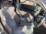 ダイハツディーラーでは「ダイハツ認定U-CAR」という基準を設け、車選びに詳しくないお客様でも「安心して選べる」をご提供しています。
