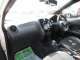 ノート 1.2 e-POWER メダリスト FOUR ブラックアロー 4WD 
