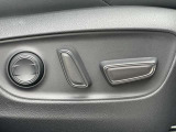 運転席は使用感などなく綺麗な状態です!匂いなど気になる方は是非ご来店ください!