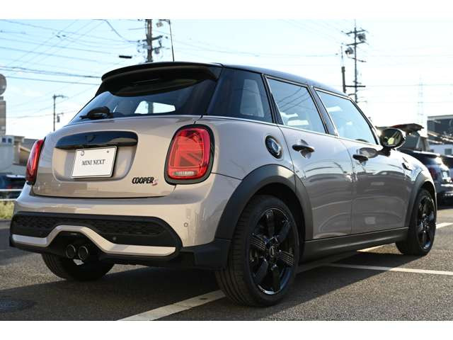 中古車 BMW MINI ミニ クーパー S の中古車詳細 (3,000km, ルーフトップグレー, 岡山県, 405万円) | 中古車情報・中古車 検索なら【車選びドットコム（車選び.com）】