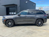 Jeep通はモデルコードで呼びます。Jeepには名前を変えずに進化してきたモデルはいくつもあります。その為、モデルはモデルコードによって呼び分けられています。