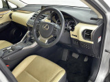 気になる車はすぐにお問い合わせください!画面右側の0066から始まる無料ダイヤルからお問い合わせ下さい!専門スタッフがお車のご質問にお答えいたします!