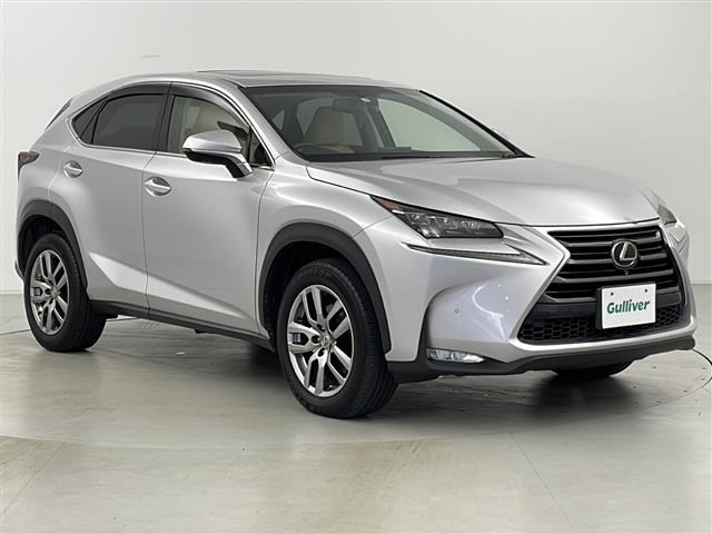NX 200t バージョンL 4WD 本革シート