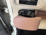 すぐに取り出せ、しまえる多彩な収納が付いてます