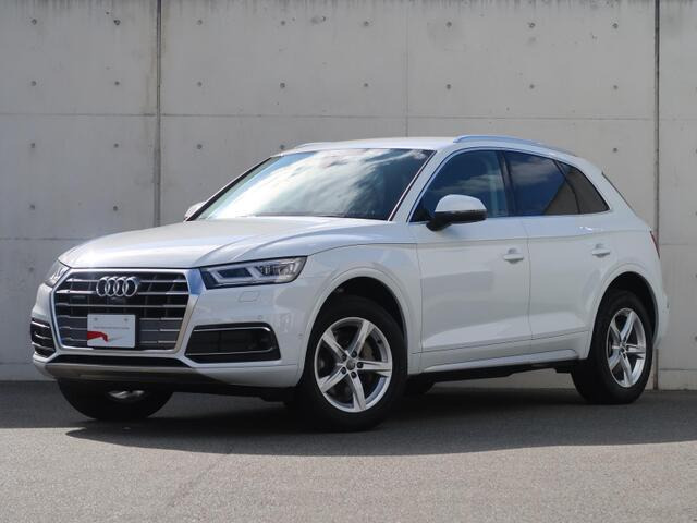 Q5 40 TDI クワトロ スポーツ ディーゼル 4WD 