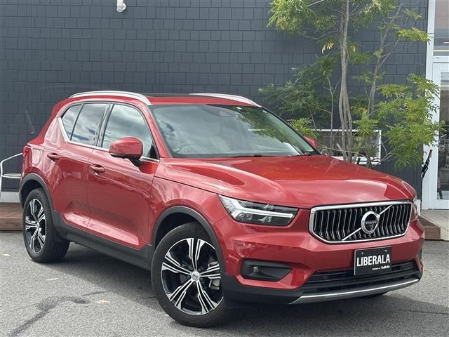 XC40 B4 AWD インスクリプション 4WD 4WD 本革シート