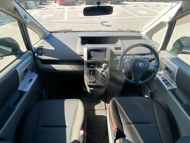 中古車 トヨタ ヴォクシー 2.0 ZS 煌II 4WD 自社 ローン/可決率 中古車 トヨタ ヴォクシー 2.0 ZS 煌II 4WD 自社 ローン/可決率