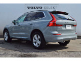 VOLVOの安全機能は前方だけではなく後方も監視しています