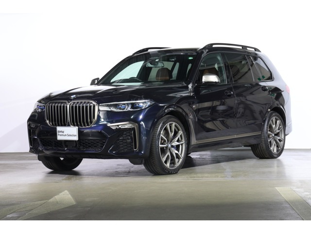 X7  M50i 4WD