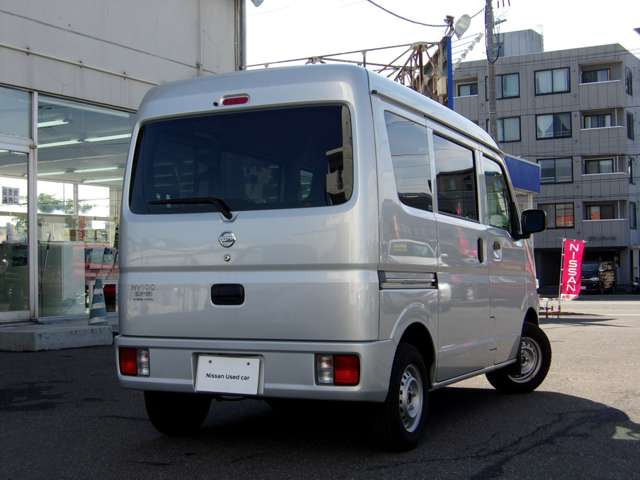 中古車 日産 NV100クリッパー DX ハイルーフ 4WD の中古車詳細 (9,000km, シルバー, 北海道, 110万円) |  中古車情報・中古車検索なら【車選びドットコム（車選び.com）】