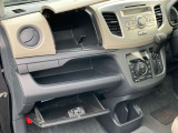 たくさん収納できます☆小物や車検証を入れるのに丁度いい大きさです!